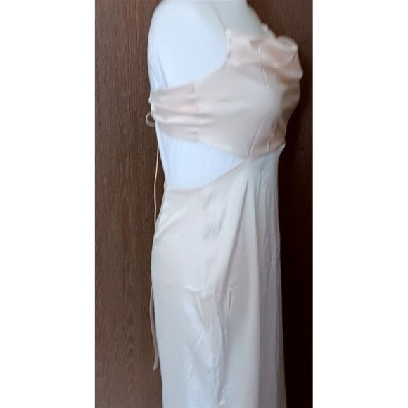 Lyaner Cocktail Dress M Satin Beige Cowl Neck Strappy Cutout Tie Back Sexy - Picture 4 of 6